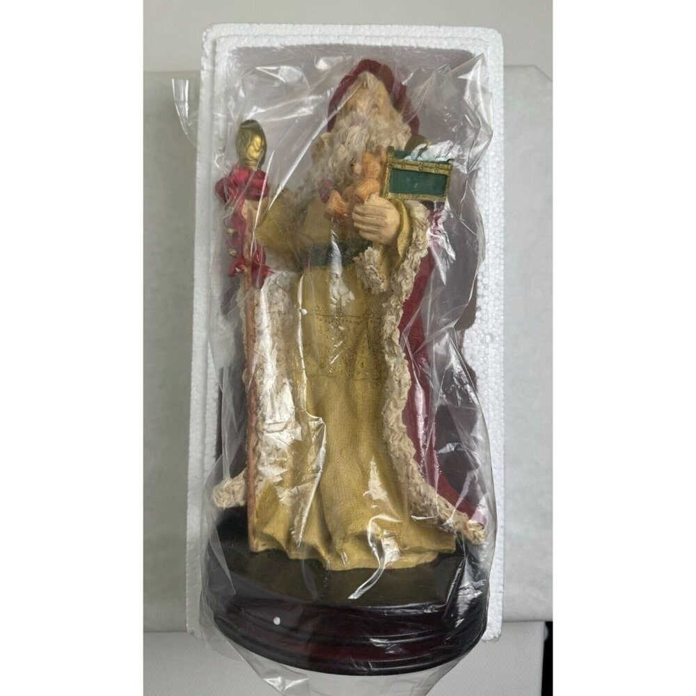 Vtg Musical Santa Figurine Wooden Base 12" Tall O Tannenbaum Wind Up Red Cape - Picture 10 of 16